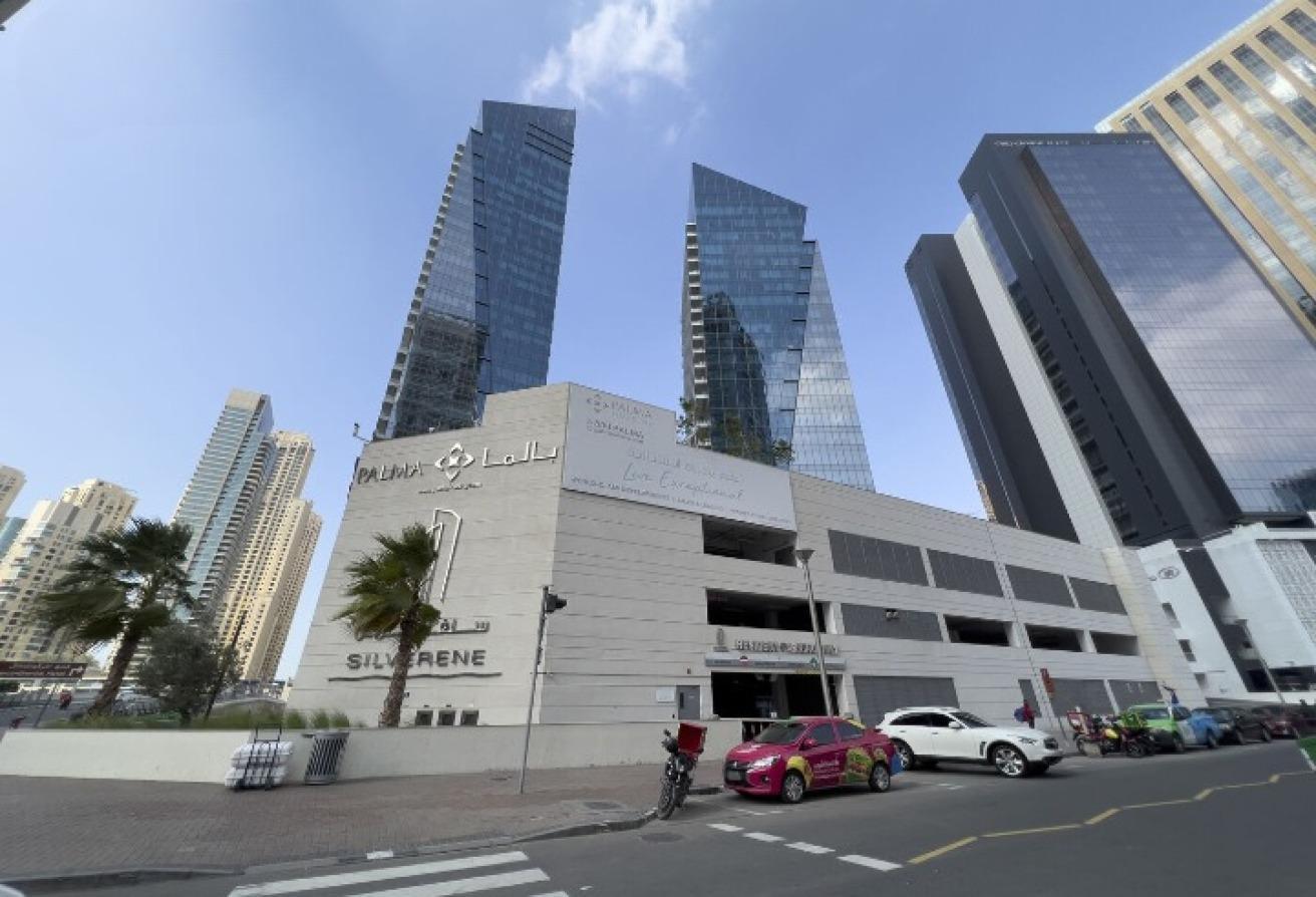 Fully Furnished 1BR | Modern Design | Dubai Marina photo 7