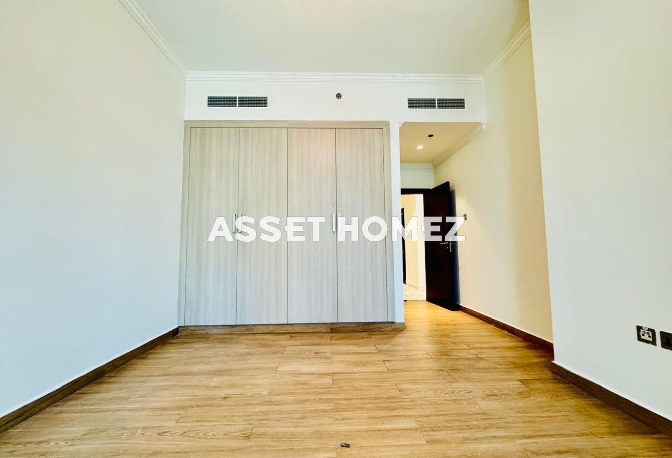 Higher Floor | Canal View | Fully Bright | Vacant photo 6