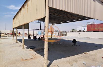 Factory - Studio - 5 Bathrooms for rent in Al Sajaa S - Al Sajaa - Sharjah