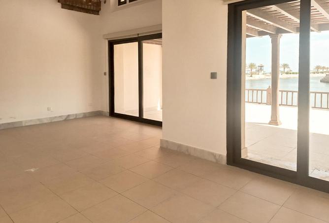 81942854 - Property Image 3