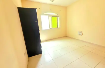 Apartment - Studio - 1 Bathroom for rent in Fire Station Road - Muwaileh - Sharjah