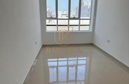 Office Space - Studio - 1 Bathroom for rent in Naif - Deira - Dubai