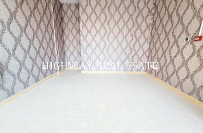 Shop - Studio for rent in Muwailih Building - Muwaileh - Sharjah