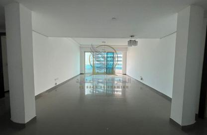 Apartment - 2 Bedrooms - 3 Bathrooms for rent in Blue Tower - Al Majaz 3 - Al Majaz - Sharjah