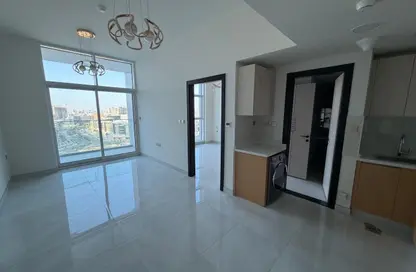 شقة - غرفة نوم - 1 حمام للايجار في سكايز من دانوب - ارجان - دبي