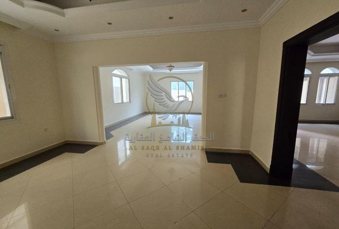 128849757 - Property Image 2