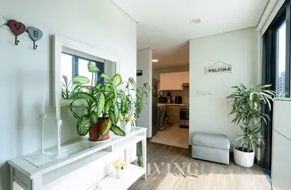 Apartment - 1 Bedroom - 2 Bathrooms for rent in SOL Bay - Business Bay - Dubai