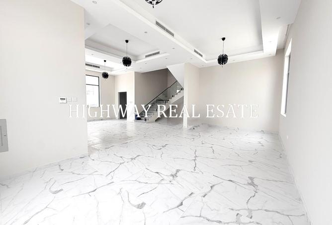 130655475 - Property Image 3