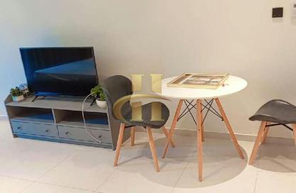 Apartment - Studio - 1 for rent in Beverly Residence - District 13 - Jumeirah Village Circle - Dubai