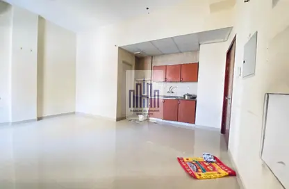 Apartment - Studio - 1 Bathroom for rent in Fire Station Road - Muwaileh - Sharjah
