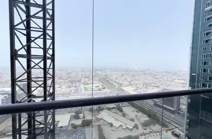 شقة - 2 غرف نوم - 3 حمامات للايجار في برج دوجا - شارع الشيخ زايد - دبي