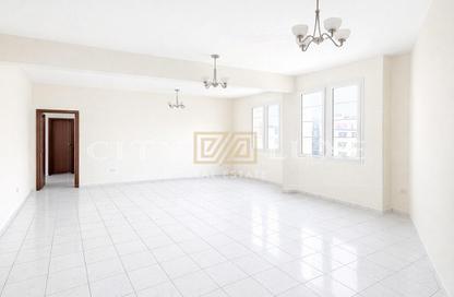 Apartment - 1 Bedroom - 1 Bathroom for sale in Building Y04 - England Cluster - International City - Dubai Apartment - 1 Bedroom - 1 Bathroom for sale in Building Y04 - England Cluster - International City - Dubai