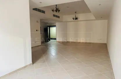 Apartment - 3 Bedrooms - 4 Bathrooms for rent in Al Shafar Tower 2 - Al Shafar Tower - Barsha Heights (Tecom) - Dubai