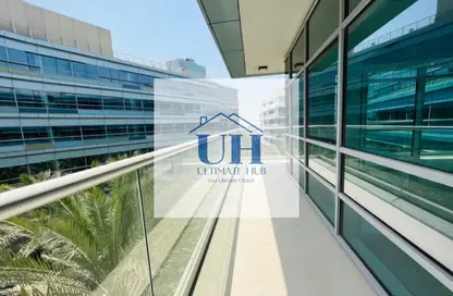 شقة - 2 غرف نوم - 3 حمامات للايجار في البطين - أبوظبي