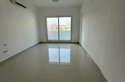 شقة - غرفة نوم - 2 حمامات للايجار في بيت المطينة 01 - المطينة - ديرة - دبي