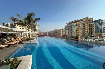 Apartment - 1 Bedroom - 1 Bathroom for rent in The Palm Tower - Palm Jumeirah - Dubai