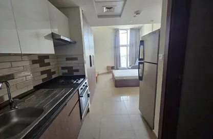 شقة - 1 حمام للايجار في عزيزي ستار - الفرجان - دبي