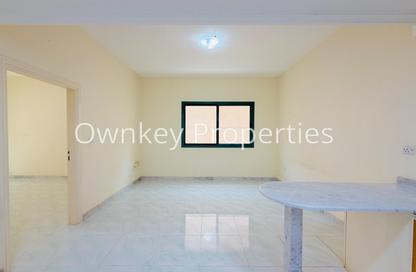 Apartment - 1 Bedroom - 2 Bathrooms for rent in Golden Sands 12 - Al Mankhool - Bur Dubai - Dubai