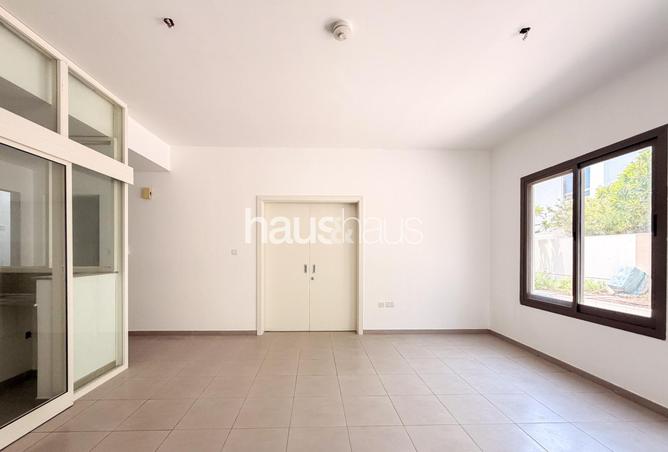114166921 - Property Image 3