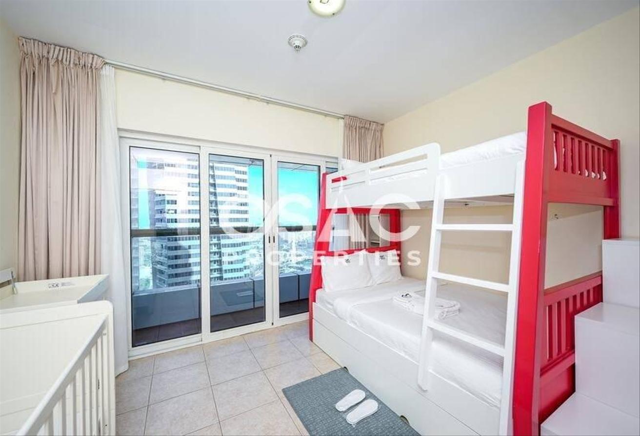 Luxury 4BR + Maid | Sea View | Vacant photo 16