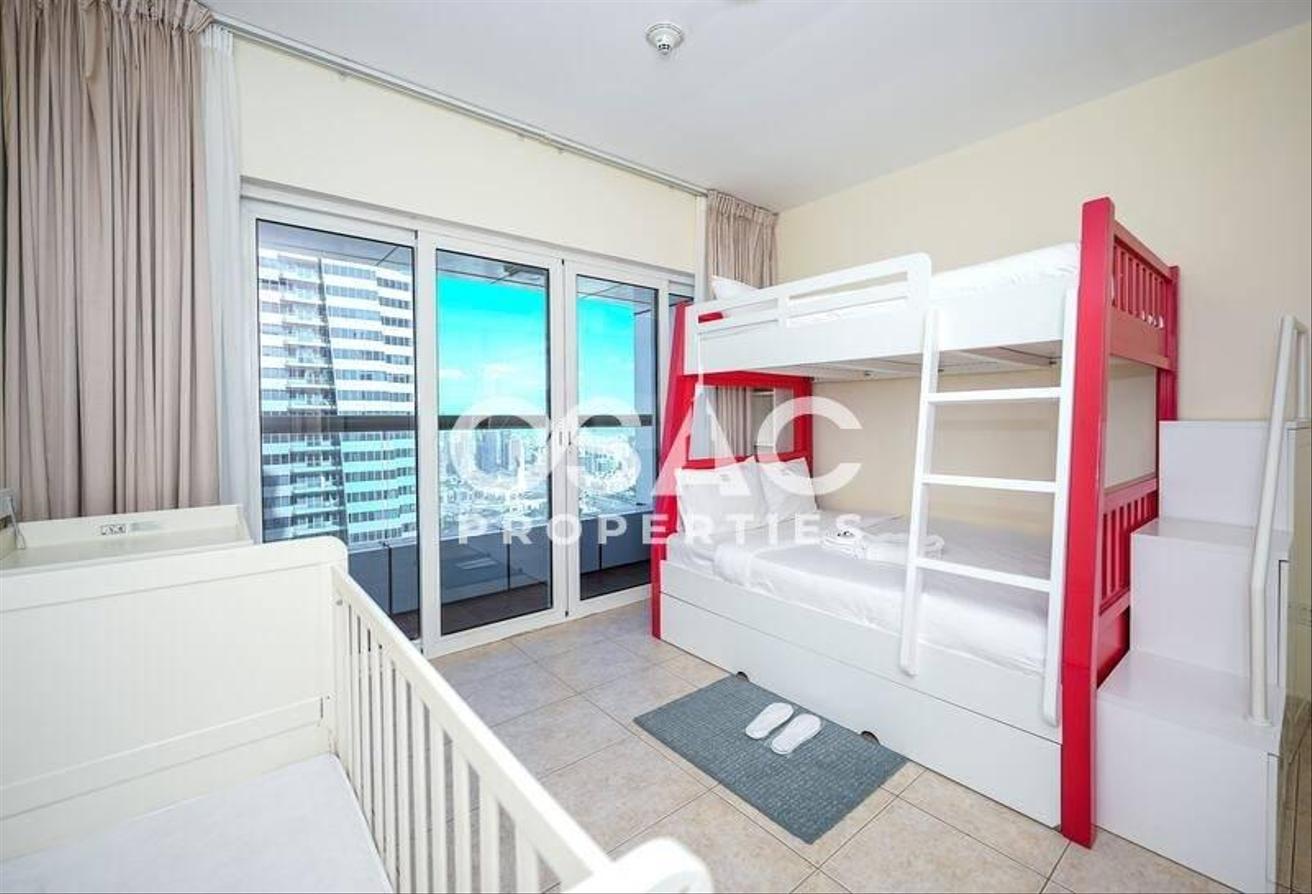 Luxury 4BR + Maid | Sea View | Vacant photo 10