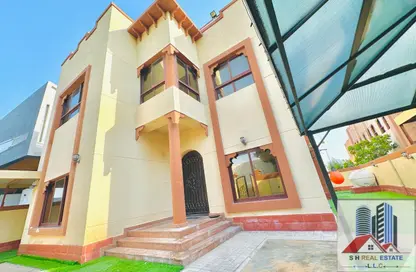 Townhouse - 5 Bedrooms - 7 Bathrooms for rent in Al Safa 2 Villas - Al Safa 2 - Al Safa - Dubai