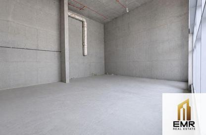Shop - Studio - 1 Bathroom for rent in Al Shafar Tower - Business Bay - Dubai