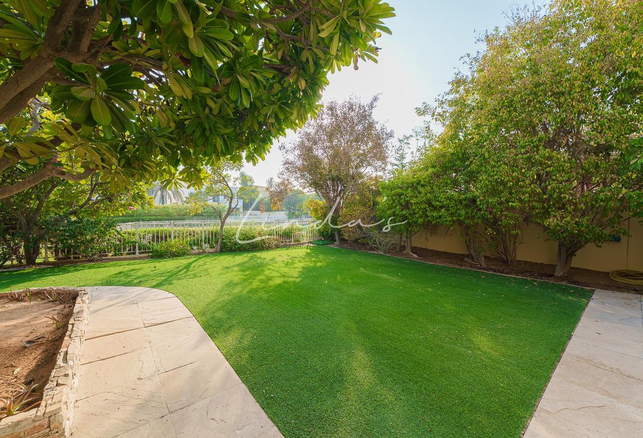 Lakefront | Exclusive| Upgraded |Family |Luxury photo 20