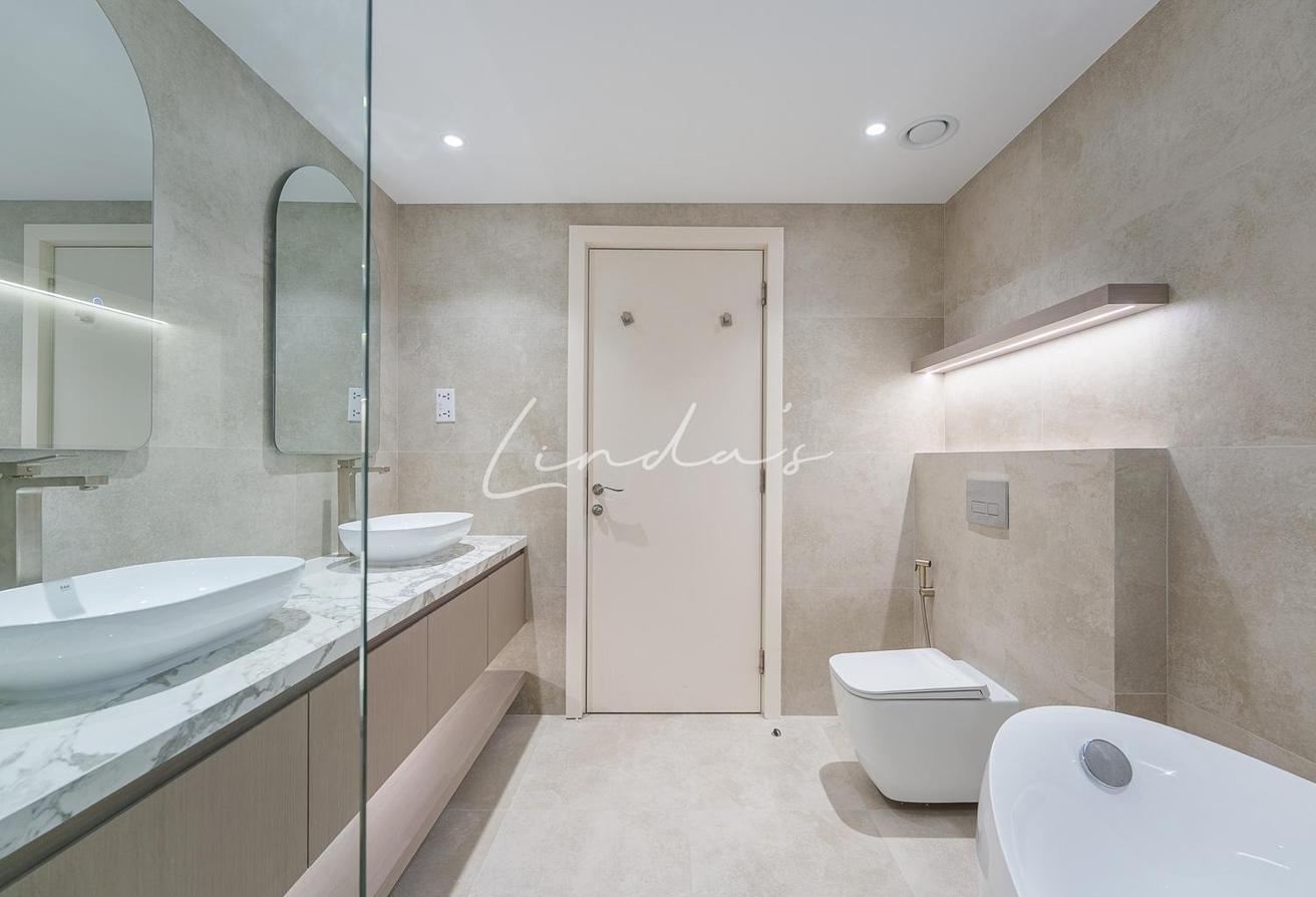 Lakefront | Exclusive| Upgraded |Family |Luxury photo 11
