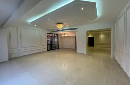 Apartment - 3 Bedrooms - 4 Bathrooms for rent in Al Mushrif - Abu Dhabi