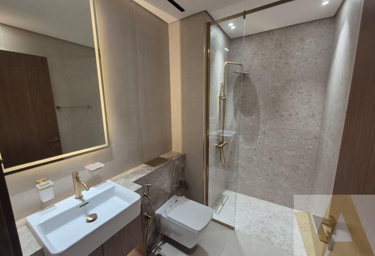 Vacant Unit | Furnished | Burj View | Pvt Jacuzzi photo 8