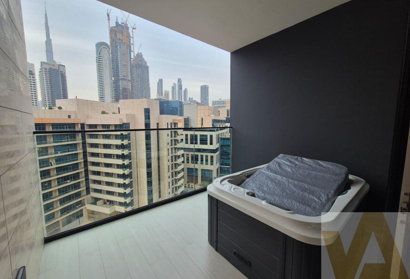 Vacant Unit | Furnished | Burj View | Pvt Jacuzzi photo 5