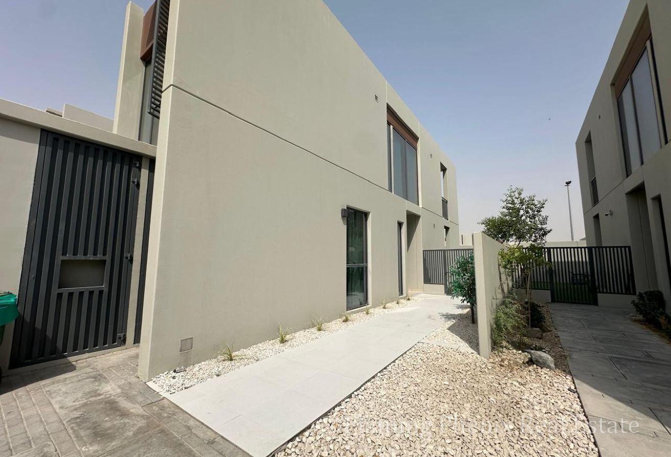 Modern | Elegant | Spacious |Private garden photo 10