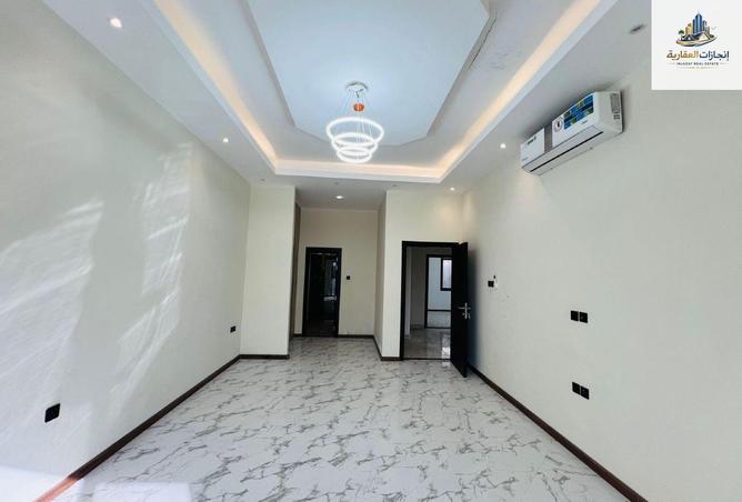 66703308 - Property Image 3