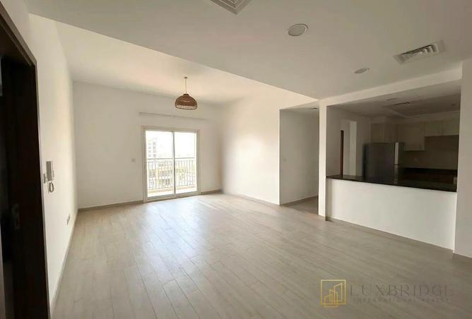 128353657 - Property Image 2