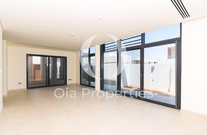 Villa - 4 Bedrooms - 5 Bathrooms for sale in West Yas - Yas Island - Abu Dhabi