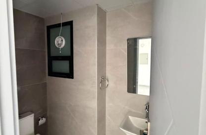 Apartment - 2 Bedrooms - 3 Bathrooms for rent in Al Jurf Industrial 3 - Al Jurf Industrial - Ajman