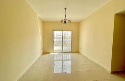 Apartment - 2 Bedrooms - 2 Bathrooms for rent in Fire Station Road - Muwaileh - Sharjah