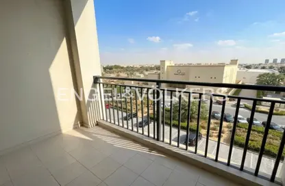 Apartment - 1 Bedroom - 1 Bathroom for sale in Hayat Boulevard 2A - Hayat Boulevard 2 - Hayat Boulevard - Town Square - Dubai