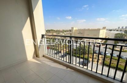 Apartment - 1 Bedroom - 1 Bathroom for sale in Hayat Boulevard 2A - Hayat Boulevard 2 - Hayat Boulevard - Town Square - Dubai