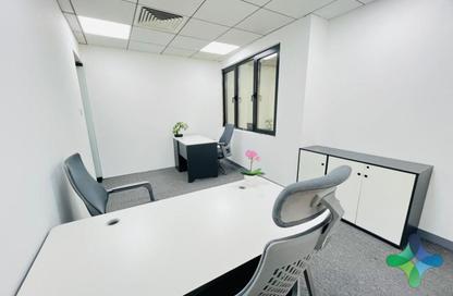 Office Space - Studio - 4 Bathrooms for rent in Twin Tower - Baniyas Road - Deira - Dubai