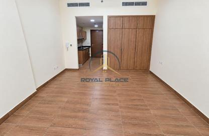 Apartment - Studio - 1 for rent in Benaa G10 - International City Phase 2 - Al Warsan 4 - Al Warsan - Dubai