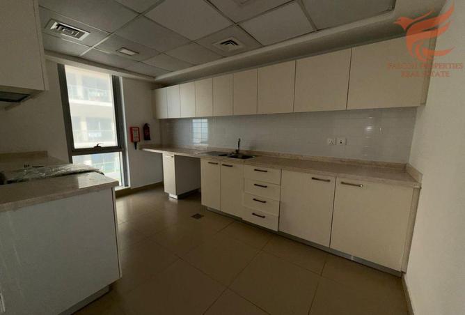 68270240 - Property Image 3