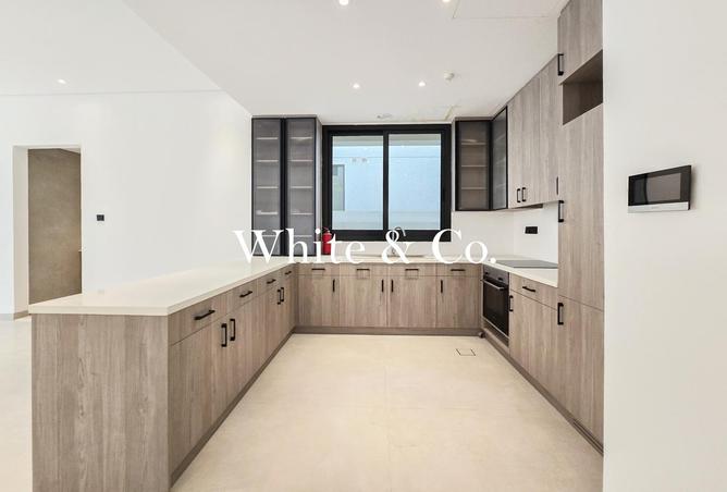 76977992 - Property Image 2