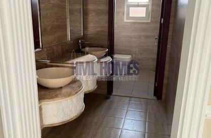 Villa - 4 - 4 for rent in Nad Al Sheba 4 - Nad Al Sheba - Dubai