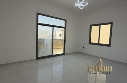 Villa - 5 Bedrooms - 6 Bathrooms for sale in Al Yasmeen 1 - Al Yasmeen - Ajman
