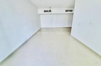 Apartment - 2 Bedrooms - 3 Bathrooms for rent in New Al Taawun Road - Al Taawun - Sharjah
