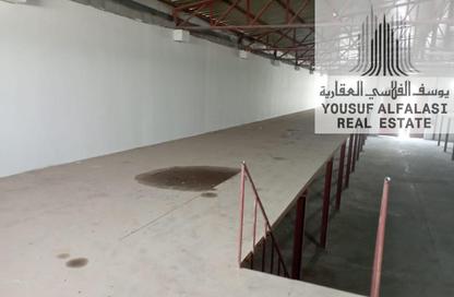 Warehouse - Studio - 2 Bathrooms for rent in Umm Al Thuoob - Umm Al Quwain