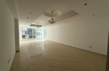 Apartment - 3 Bedrooms - 4 Bathrooms for sale in Al Anwar Tower - Al Khan Lagoon - Al Khan - Sharjah