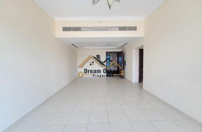 Apartment - 2 - 3 for rent in Venezia Residence - Dubai Silicon Oasis - Dubai